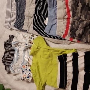 Random bottoms and onsies  12 pieces.